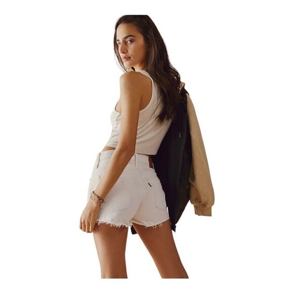 Levi’s Women’s 501 High-Rise Button Fly White Cut Off Denim Shorts Size 31 NEW - Picture 2 of 10